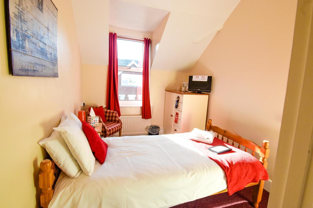 Bed and Breakfast Eastbourne Reymar Экстерьер фото